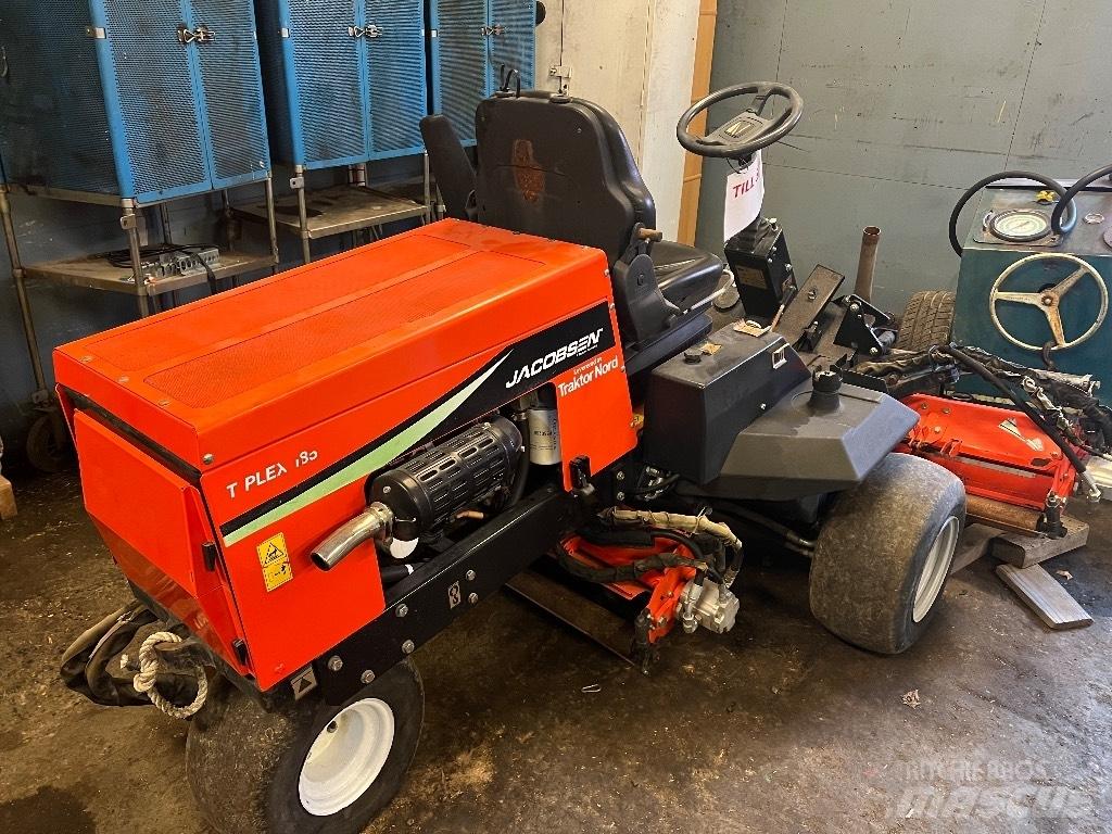 Jacobsen T-PLEX185 骑乘式割草机
