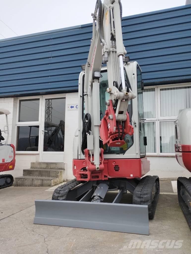 Takeuchi TB 325 R 小型挖掘机