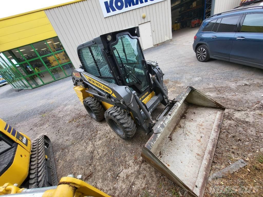 New Holland L218 滑移装载机