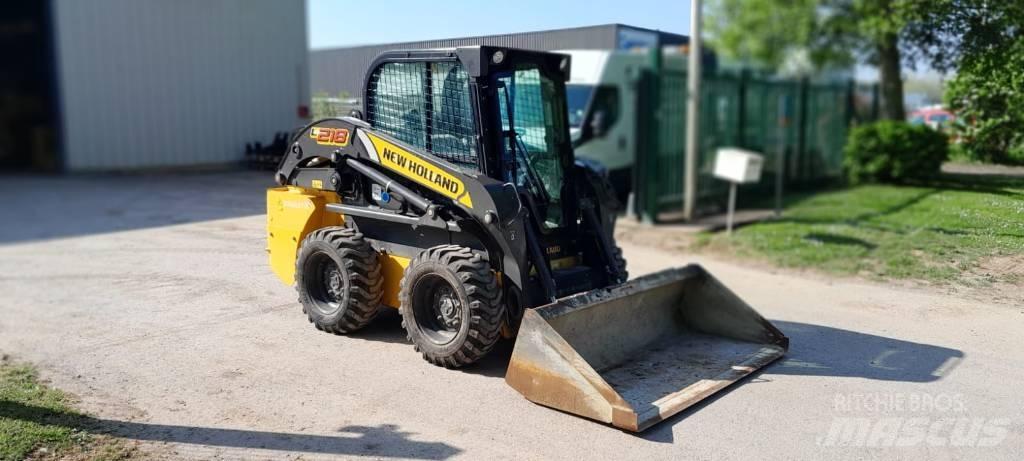 New Holland L218 滑移装载机