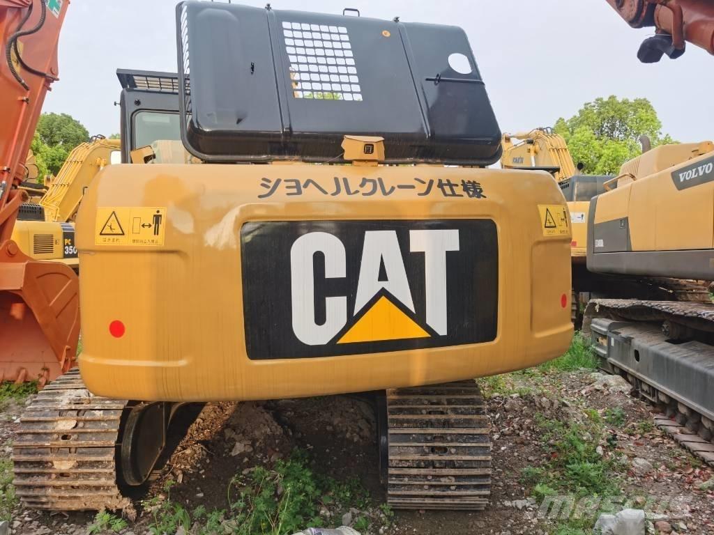 CAT 320 D2 履带挖掘机