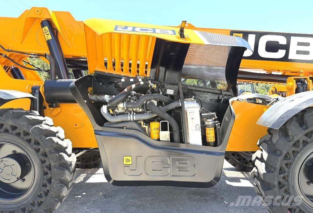 JCB 509-42 伸缩臂叉装车|叉装车
