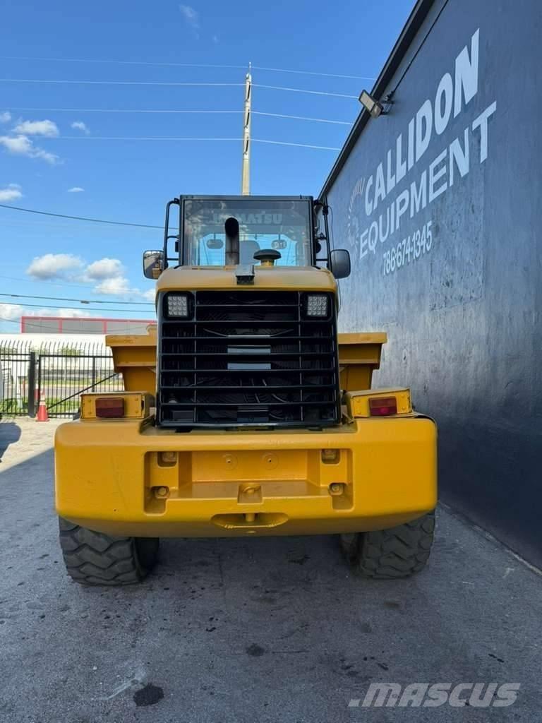 Komatsu WA 320-5L 轮式装载机