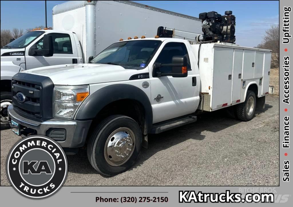 Ford F 550 XL SD 履带起重机