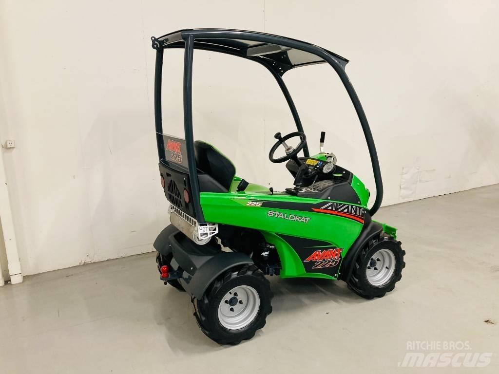 Avant 225 小型装载机