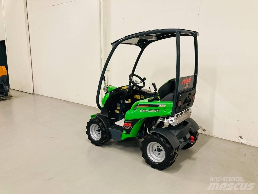 Avant 225 小型装载机