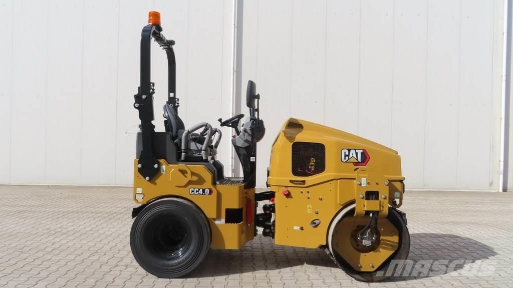 CAT CC4.0 复合式压路机