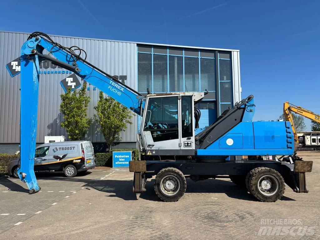 Fuchs MHL 335 工业挖掘机