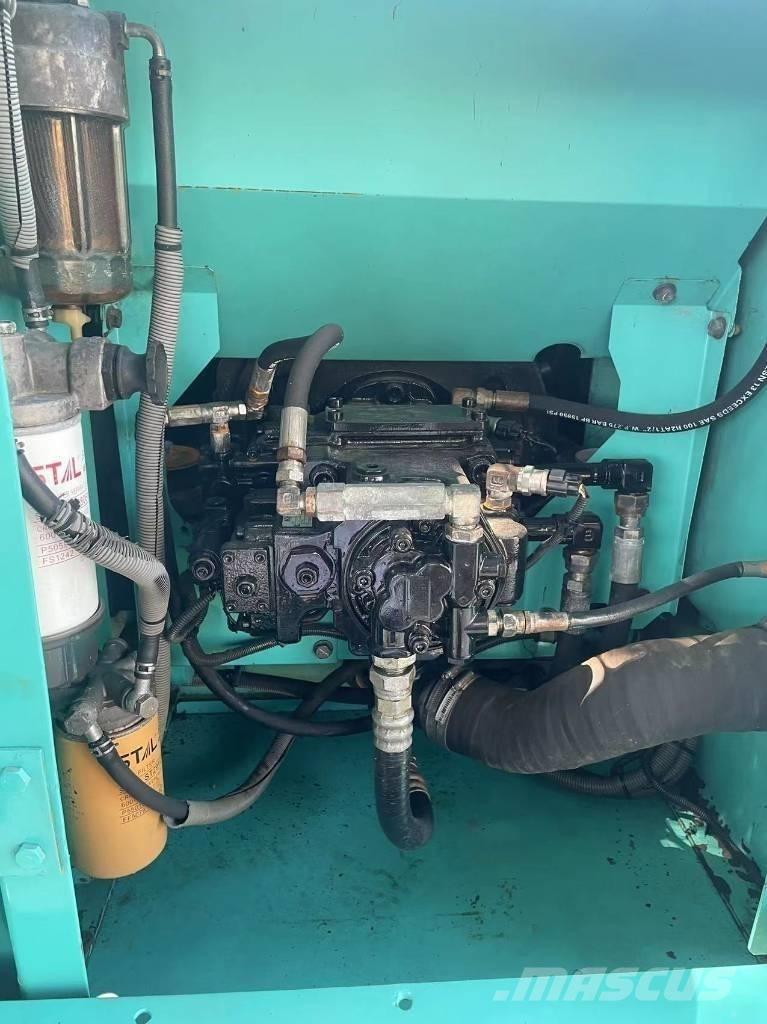 Kobelco SK130-8 中型挖掘机