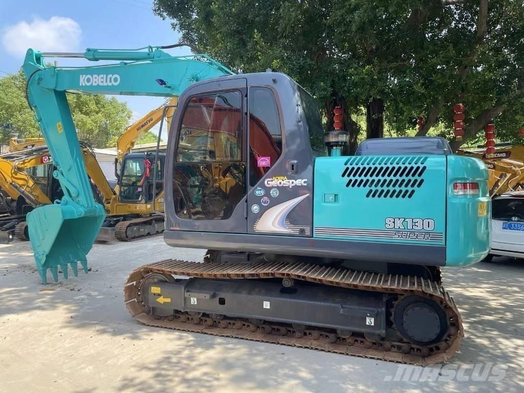 Kobelco SK130-8 中型挖掘机
