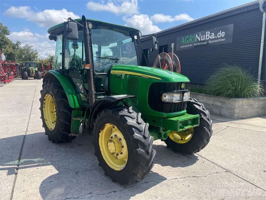 John Deere 5820 拖拉机/农用车