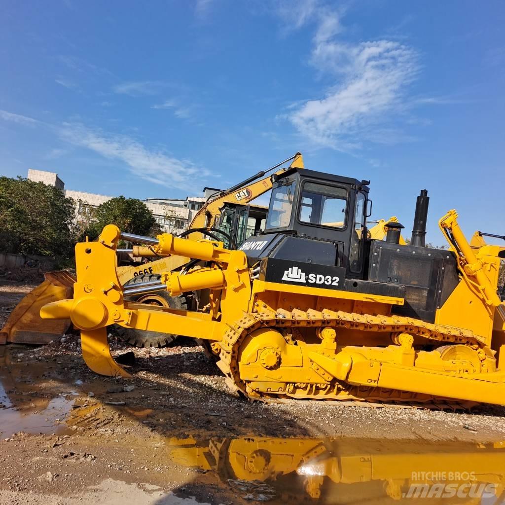 Shantui SD 32 履带式推土机
