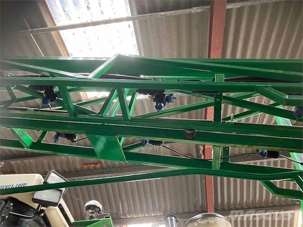  Houseman AR3500 自走式喷雾机