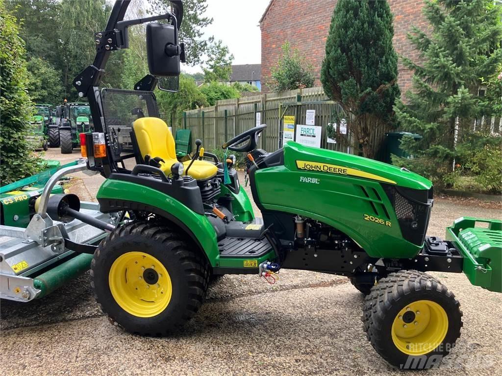 John Deere 2026R 小型拖拉机