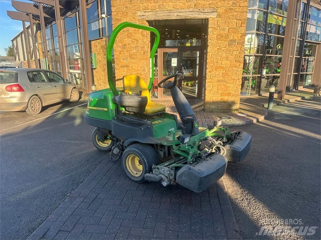 John Deere 2500EH 手扶式割草机