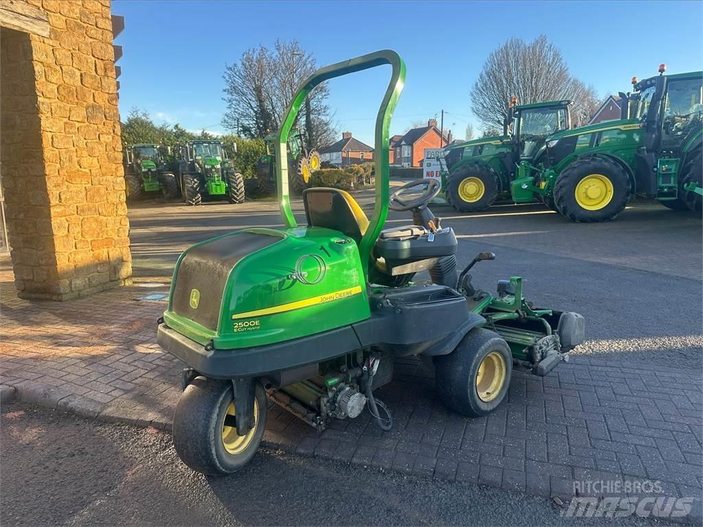 John Deere 2500EH 手扶式割草机