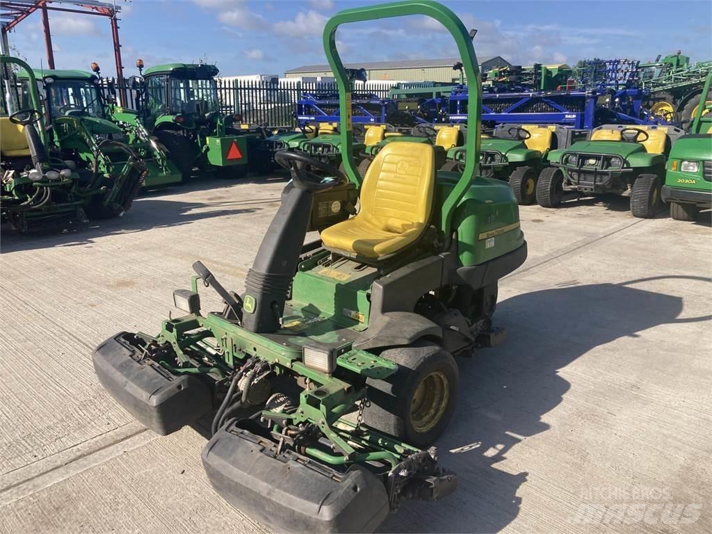 John Deere 2500EH 手扶式割草机