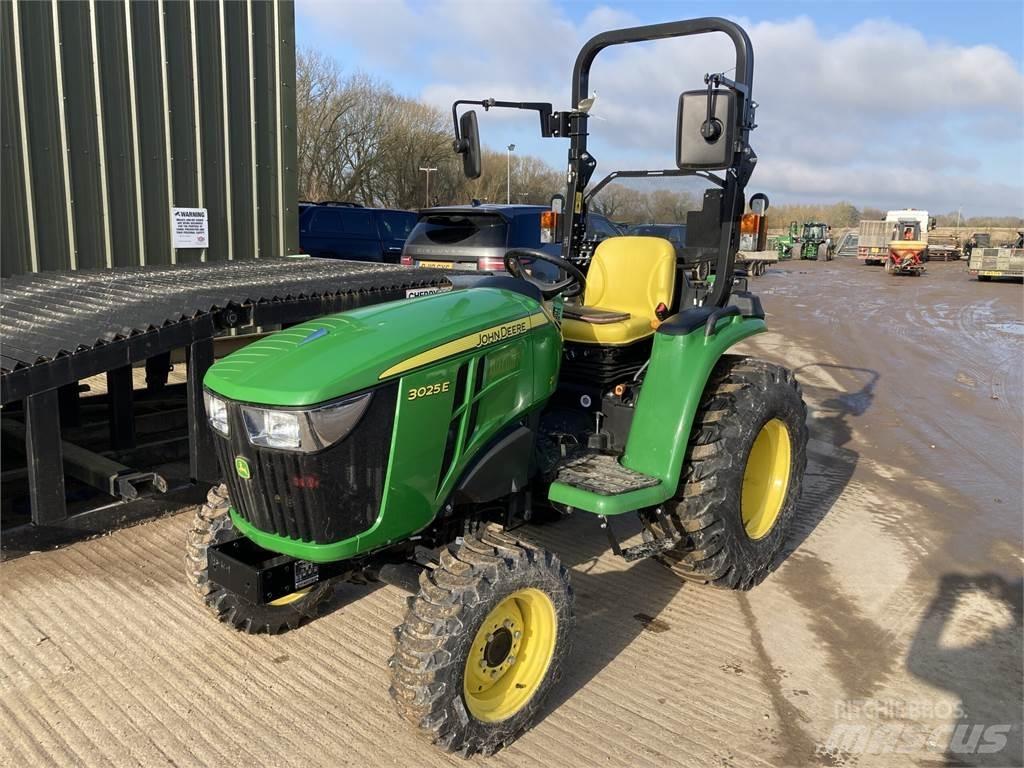 John Deere 3025E 小型拖拉机