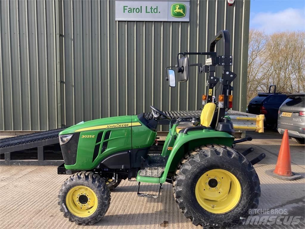 John Deere 3025E 小型拖拉机