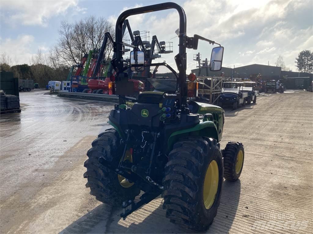 John Deere 3025E 小型拖拉机