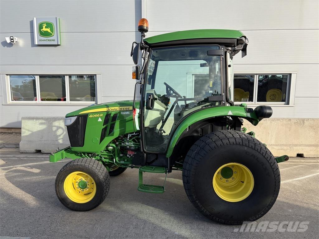 John Deere 4066R 小型拖拉机
