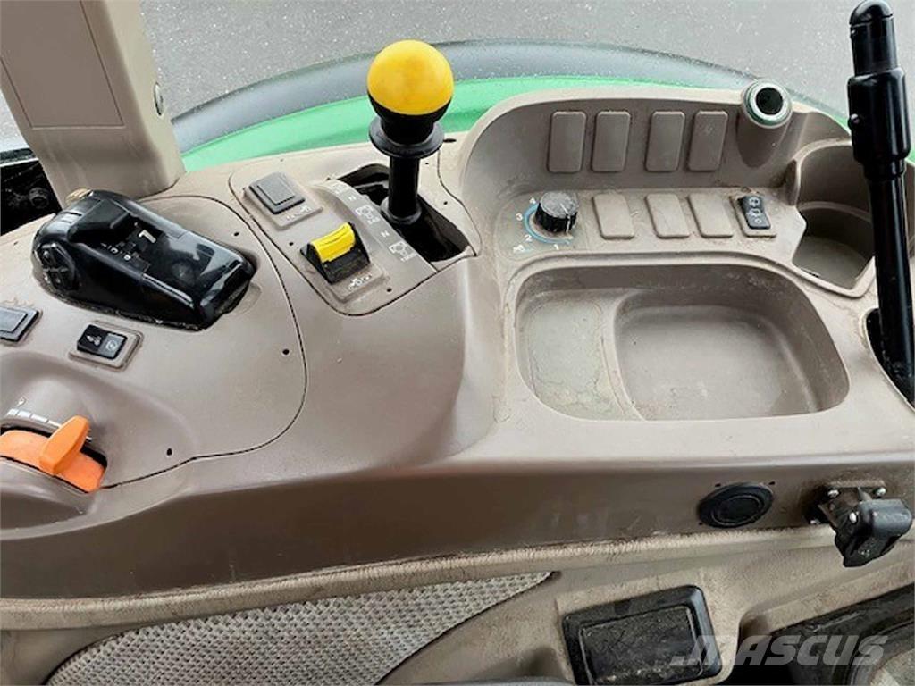 John Deere 5115M 拖拉机/农用车