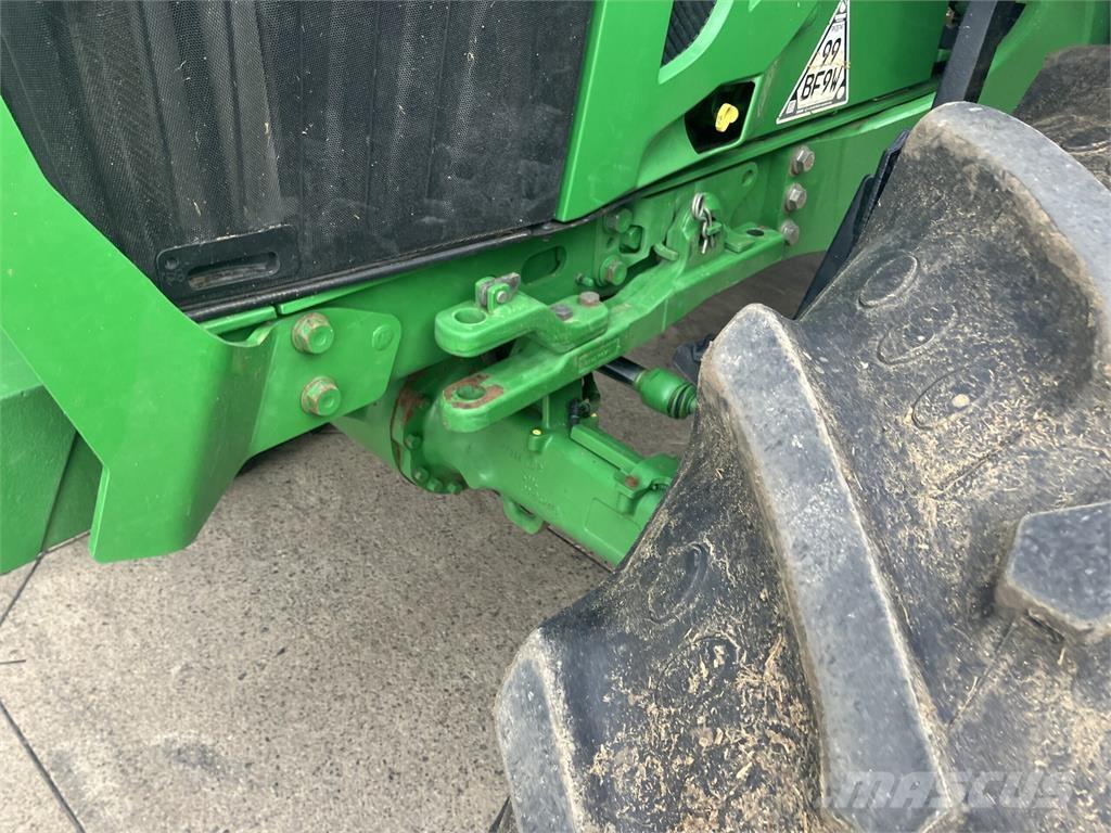 John Deere 6100M 拖拉机/农用车