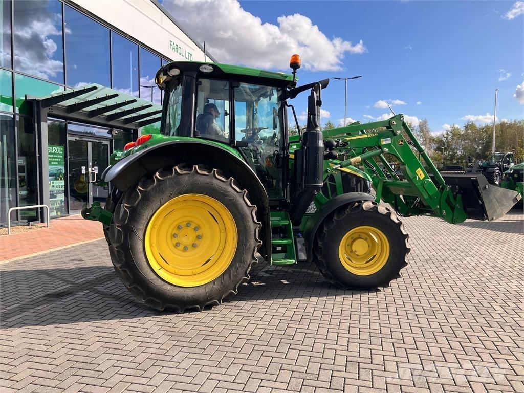 John Deere 6110M 拖拉机/农用车