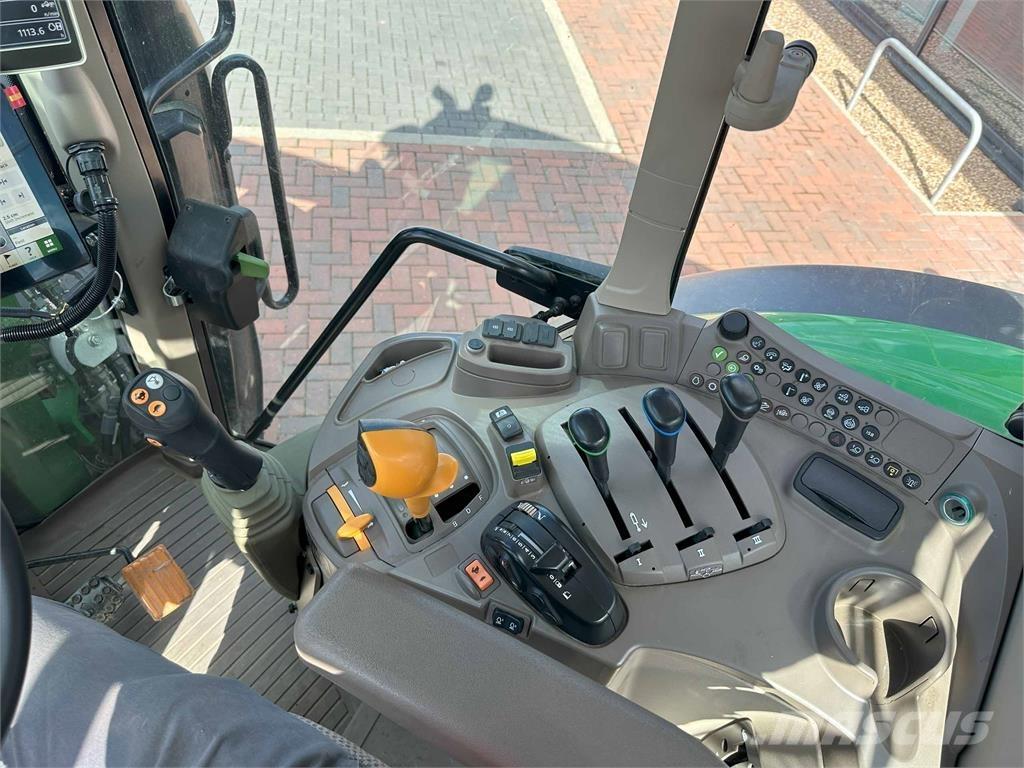 John Deere 6110M 拖拉机/农用车