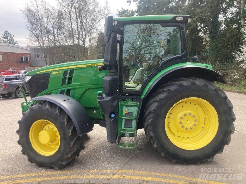 John Deere 6250R 拖拉机/农用车