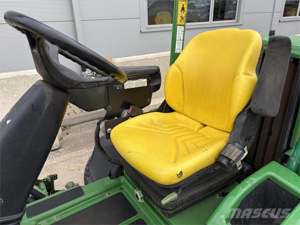 John Deere 7200A 手扶式割草机