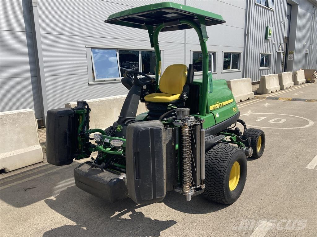 John Deere 7500AE 手扶式割草机
