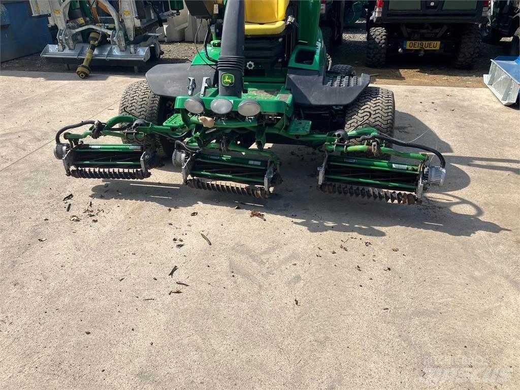 John Deere 7500AE 手扶式割草机