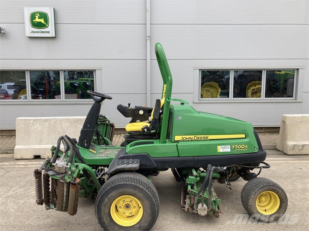 John Deere 7700A 手扶式割草机