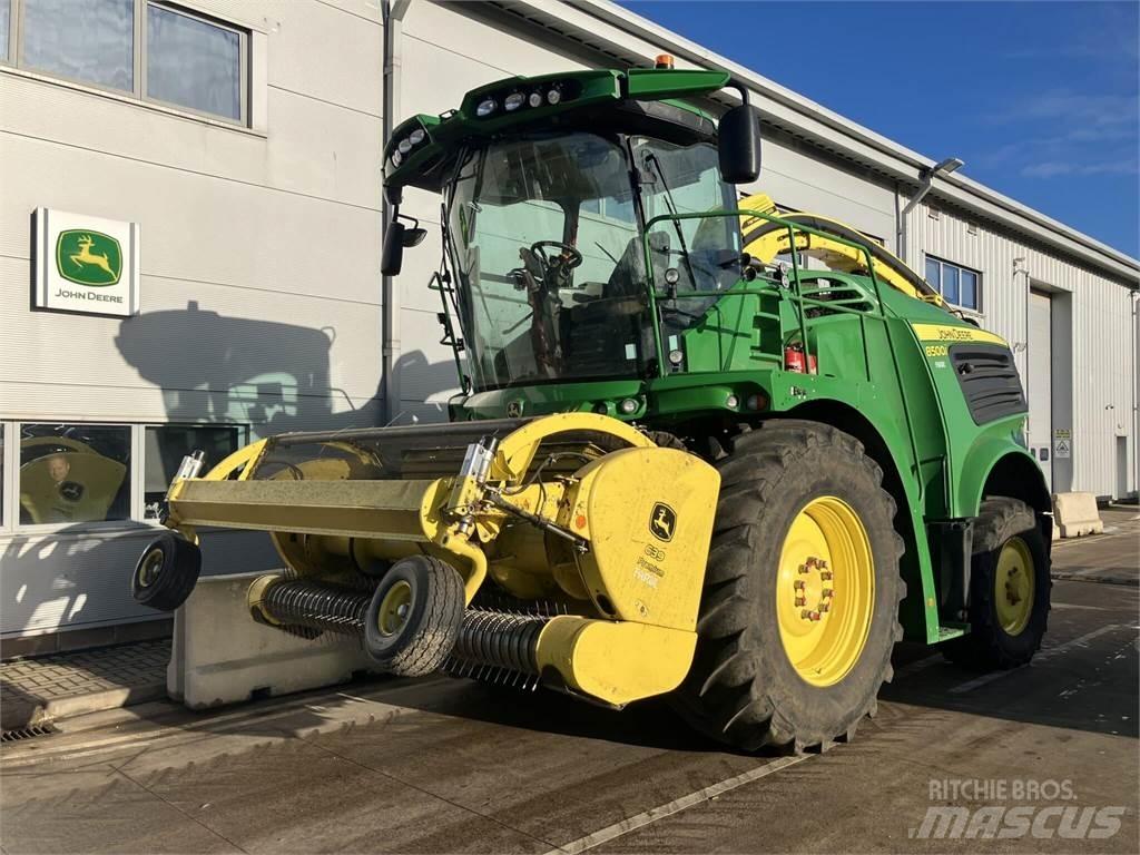 John Deere 8500i 自走式青贮饲料收割机