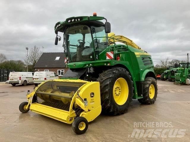 John Deere 8500i 自走式青贮饲料收割机