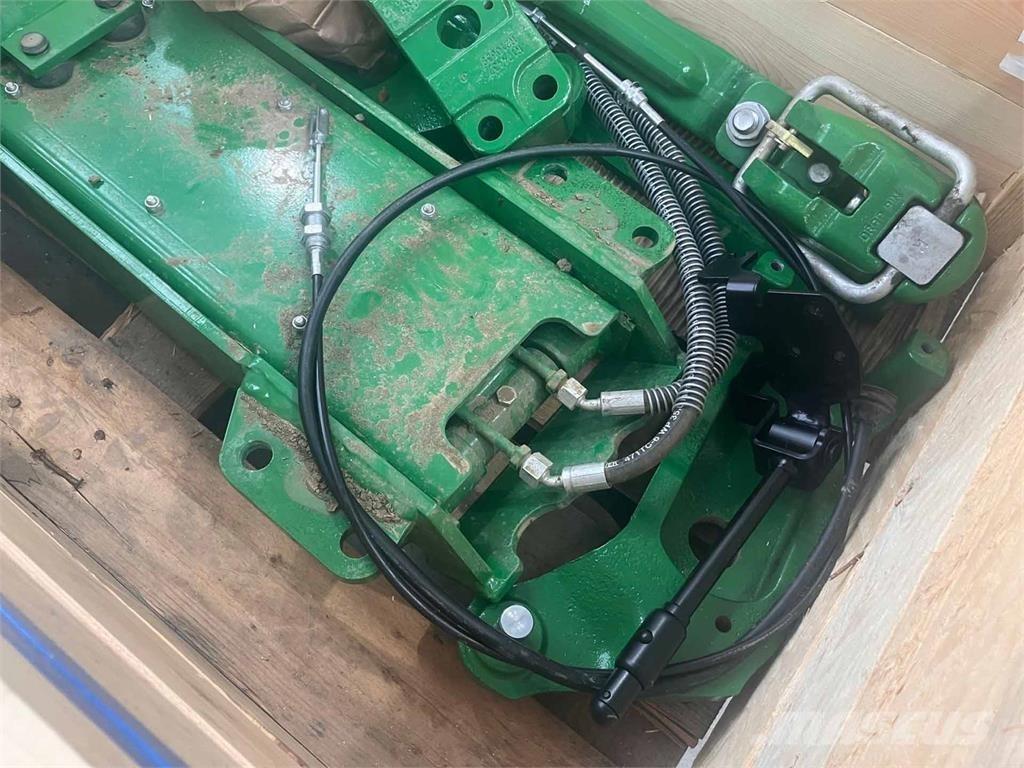 John Deere 8R 农业机械-其他
