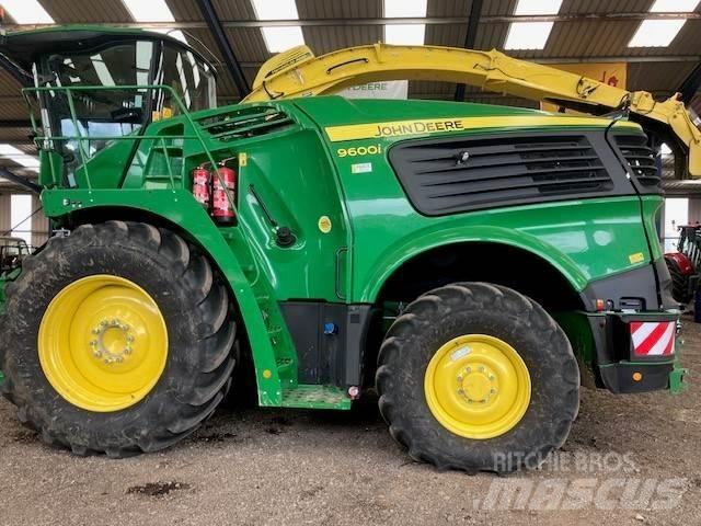 John Deere 9600 自走式青贮饲料收割机