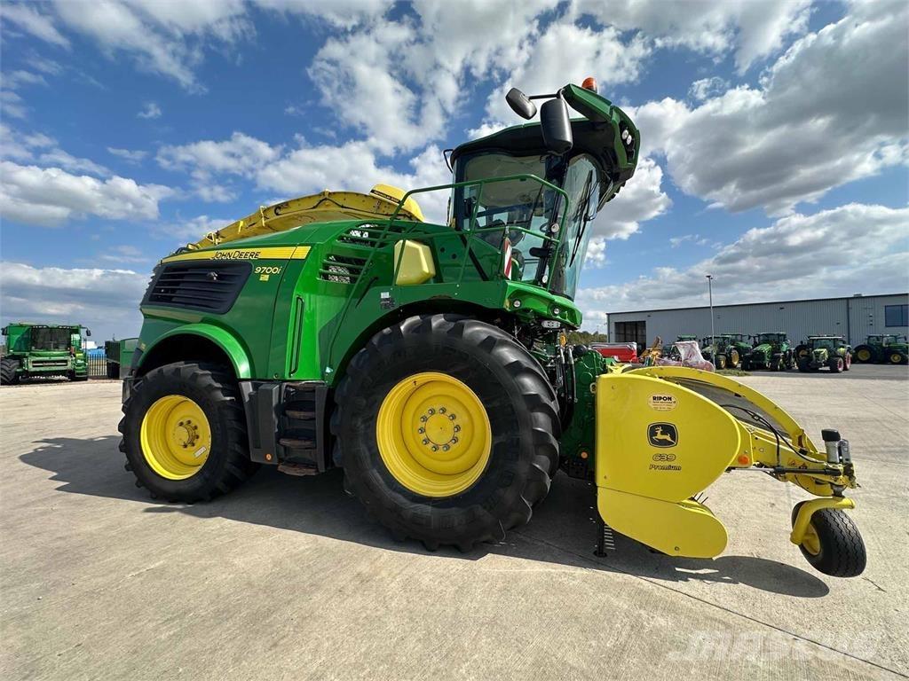 John Deere 9700i 自走式青贮饲料收割机