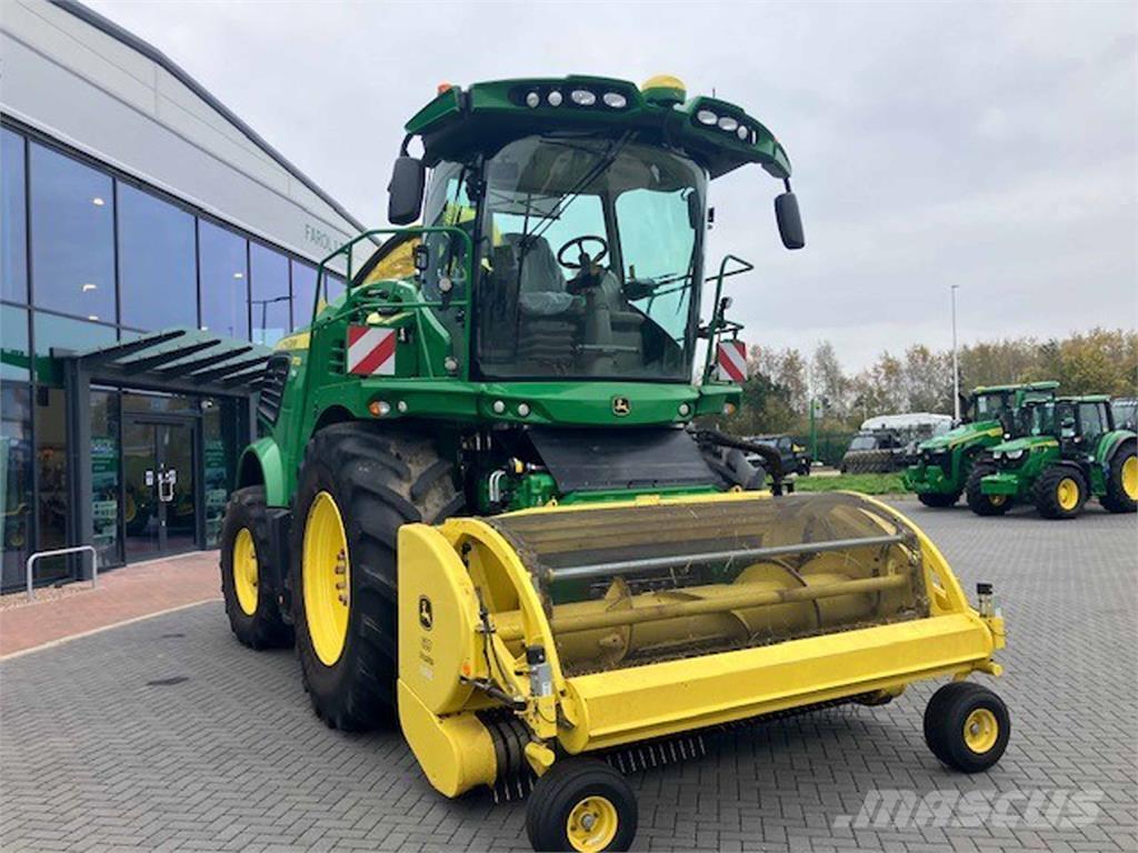 John Deere 9700i 自走式青贮饲料收割机