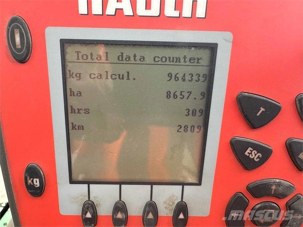 John Deere Axis 40.1W 液肥喷雾机
