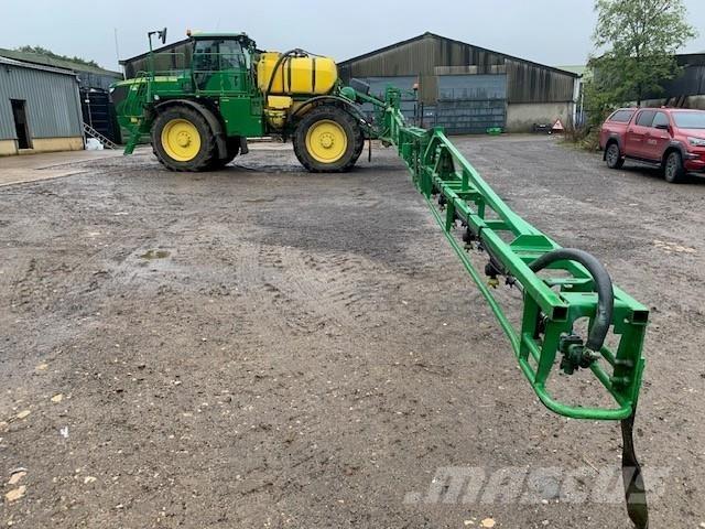 John Deere R4040i 自走式喷雾机