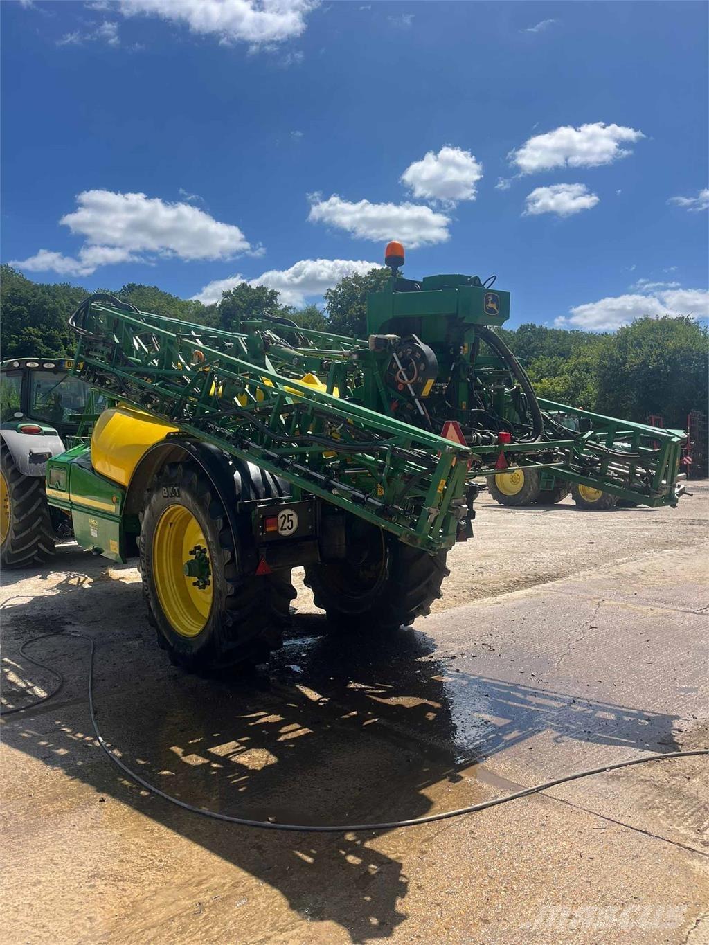 John Deere R952i 自走式喷雾机