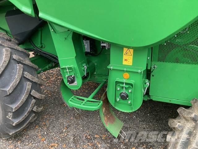 John Deere S780 联合收割机