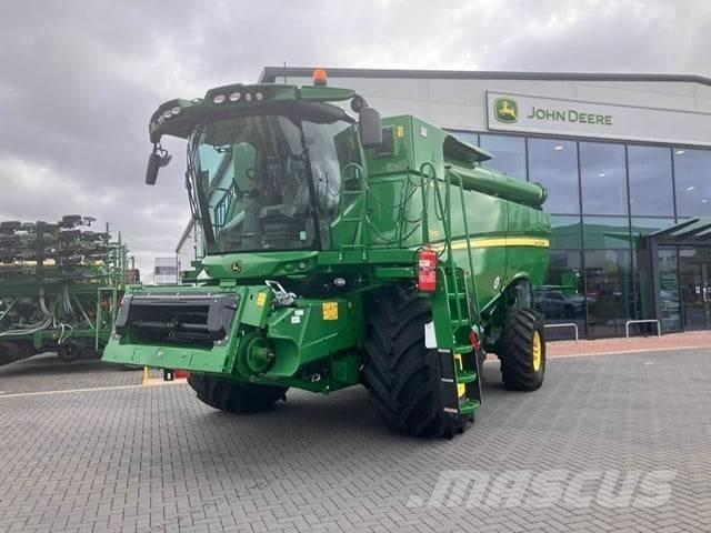 John Deere S785 HM 联合收割机