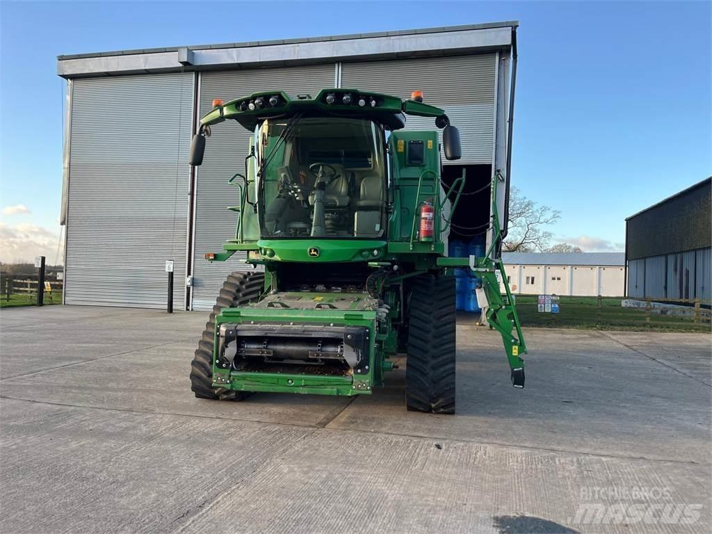 John Deere S790 联合收割机