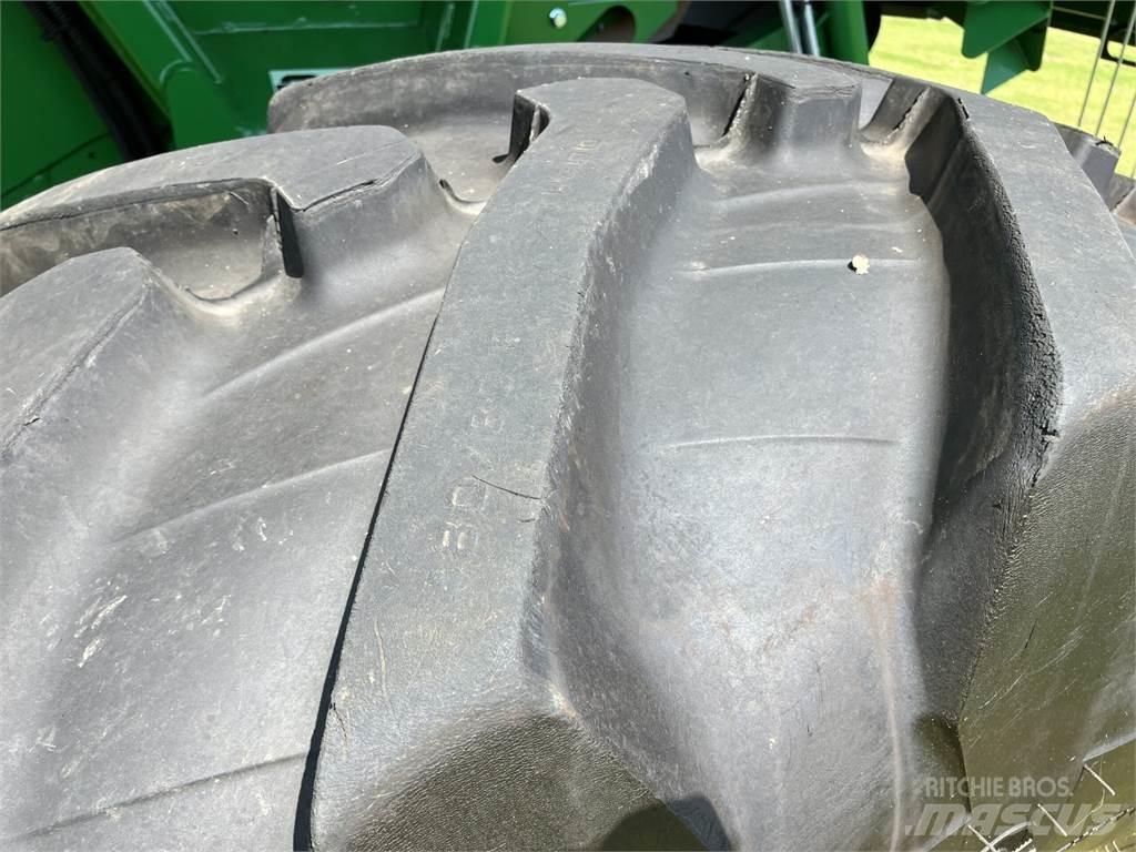 John Deere T550I 联合收割机