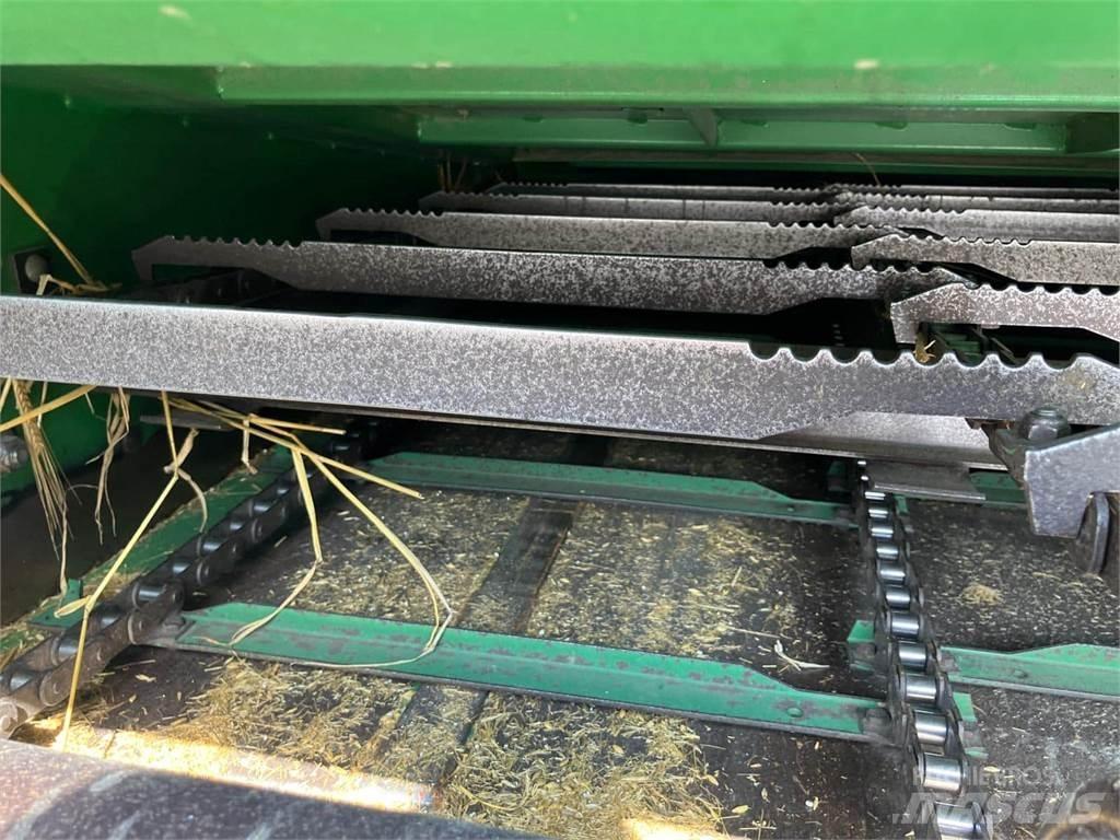 John Deere T560i HM 联合收割机