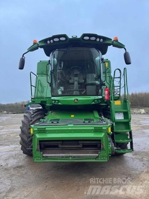 John Deere T670 联合收割机
