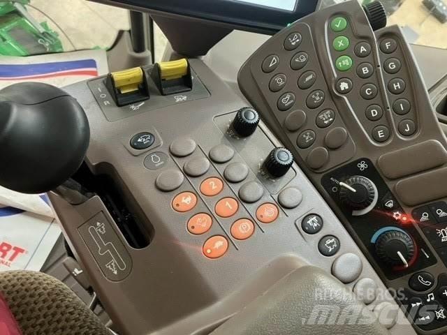 John Deere T670i 联合收割机